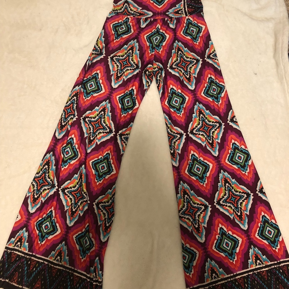 Yoga, flowy pants